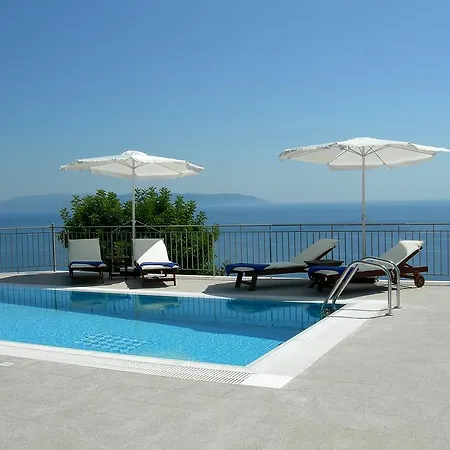 Penelope Luxury Villa